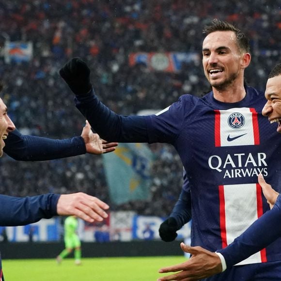 joie - Kylian Mbappé (PSG) - Lionel Messi (PSG) - Match de football en ligue 1 Uber Eats : Le PSG (Paris Saint Germain) écrase Marseille (OM) 3 - 0 sur ses terres au stade Vélodrome le 26 février 2023.

© Norbert Scanella / Panoramic / Bestimage