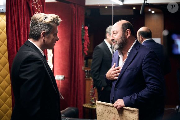 Benjamin Biolay et Kad Merad lors de l'enregistrement d'un Grand show de Noël "Christmas Show" imaginé par B.Biolay avec une pléiade d'artistes prestigieux au Casino de Paris, France, le 28 septembre 2022, diffusé sur Canal+, le 21 décembre 2022. © Cyril Moreau/Bestimage