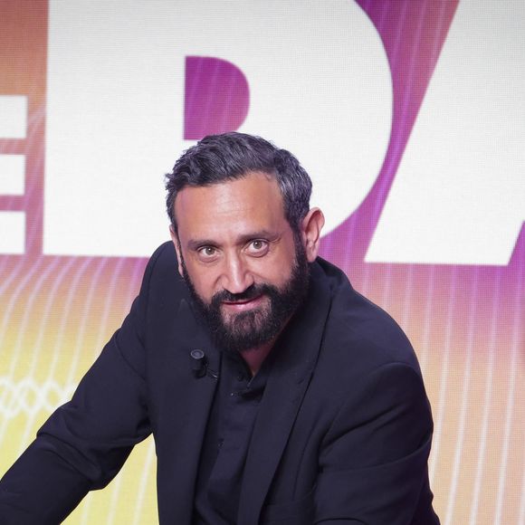 Exclusif - Cyril Hanouna, sur le plateau de l’émission « TPMP » présentée par C.Hanouna et diffusée en direct sur Youtube et sur toutes les box (SFR, FREE, Bouygues, MyCanal etc), Paris, France, le 19 mars 2025. © Jack Tribeca / Bestimage