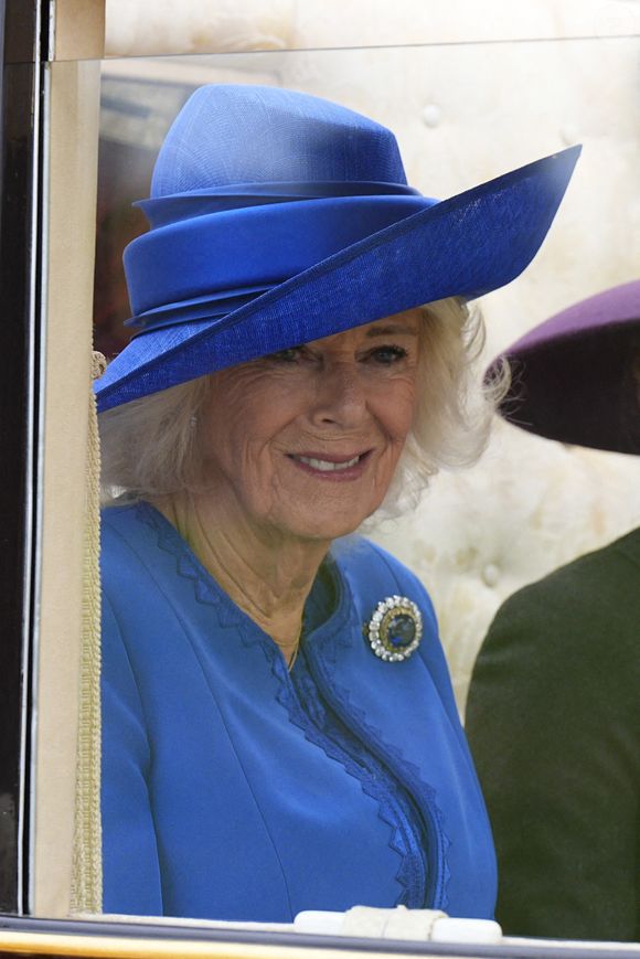 La reine Camilla lors d'une procession en calèche dans le domaine de Windsor au château de Windsor à Windsor, Berkshire, au premier jour de la deuxième visite d'État du président américain Donald Trump au Royaume-Uni à Windsor, Berkshire, Angleterre, Royaume-Uni, le 17 septembre 2025. Photo by Aaron Chown/PA Wire/ABACAPRESS.COM