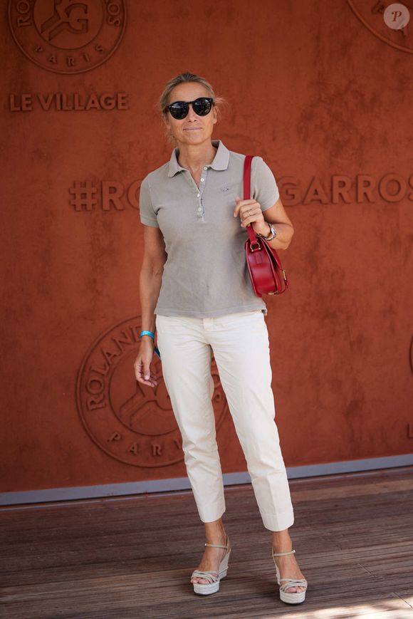 Anne-Sophie Lapix au village lors des Internationaux de France de tennis de Roland Garros 2023, à Paris, France, le 4 juin 2023. © Cyril Moreau/Bestimage