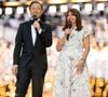 Chef d’équipe, il a été porté par la solidarité d’un groupe soudé.
Stéphane Bern, Anne Hidalgo lors de la 13ème édition du Concert de Paris aux pieds de la Tour Eiffel à l’occasion de la fête nationale du 14 juillet proposé par Radio France, France Télévisions, la Ville de Paris, et Électron Libre Productions. © Perusseau / Clovis / Bestimage