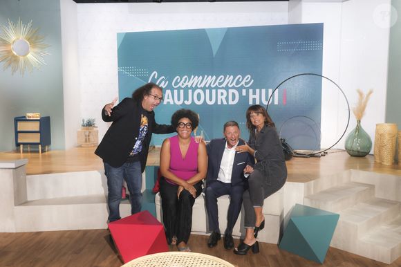 Ils sont très proches
Exclusif - Laurent Karila, Amina Yamgnane, Marc Geiger, Faustine Bollaert - - La nouvelle saison de l'émission "ça commence aujourd'hui" sur France 2. Paris le 1er septembre 2023. © Jack Tribeca / Bestimage