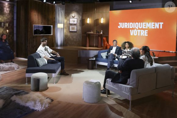Exclusif - Agustin Galiana sur plateau de la nouvelle émission "Animalement Vôtre" présentée par Bernard Montiel et diffusée le 23 novembre sur France 3

Jack Tribeca / Bestimage