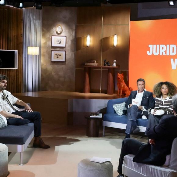 Exclusif - Agustin Galiana sur plateau de la nouvelle émission "Animalement Vôtre" présentée par Bernard Montiel et diffusée le 23 novembre sur France 3

Jack Tribeca / Bestimage