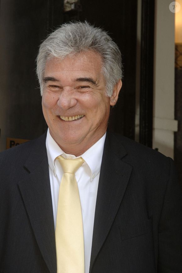 Georges Pernoud assiste à la conférence de presse annuelle de France Télévisions qui se tient à la Salle Pleyel à Paris, France, le 30 août 2007. Photo par Gorassini-Guignebourg/ABACAPRESS.COM