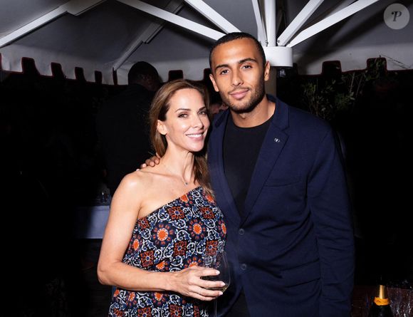 Exclusif - Mélissa Theuriau et le pâtissier Yazid Ichemrahen - Les célébrités fêtent le 48ème anniversaire de J.Debbouze dans le restaurant "Dar Mima", créé par Laurent de Gourcuff et J.Debbouze, en hommage à la mère de ce dernier, Fatima. Sur le toit de l'Institut du monde arabe à Paris, l'acteur a partagé son gâteau d'anniversaire avec sa femme, M.Theuriau, et ses amis, dont l'équipe du "Jamel Comedy Club", le 18 juin 2023.  Yazid Ichemrahen via Bestimage