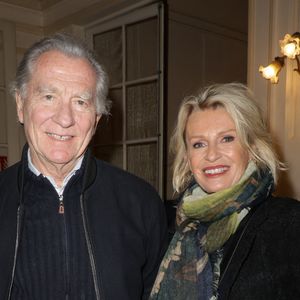 Les vacances de Sophie Davant et William Leymergie se poursuivent dans un décor idyllique...

Exclusif -  William Leymergie et sa compagne Sophie Davant - 50ème de la pièce "Lyly" avec M. Bernier et F. Perrin au théâtre de Paris. © Coadic Guirec/Bestimage