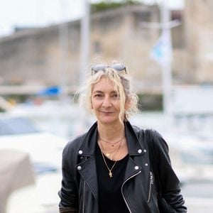 Corinne Masiero - Photocall lors du Festival de la Fiction de La Rochelle. Le 18 septembre 2021 