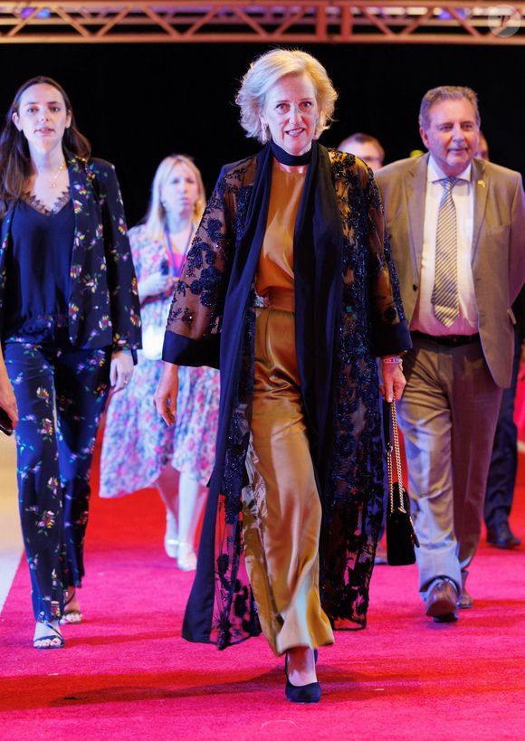 La ministre Eléonore Simonet, la princesse Astrid de Belgique et le ministre-président sortant de la Région bruxelloise, Rudi Vervoort, photographiés avant une Nuit au Musée, célébrant le succès belge aux Etats-Unis, à l'Academy Museum, à Los Angeles, dans le cadre d'une mission économique sur la côte ouest des Etats-Unis, le jeudi 9 octobre 2025. La mission économique belge aux Etats-Unis se déroule du 4 au 12 octobre. Photo by ABACAPRESS.COM