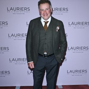 Pierre Sled - 28ème cérémonie des Lauriers de l'Audiovisuel au théâtre Marigny à Paris le 20 février 2023. Elle sera diffusée en différé sur TV5 Monde, pour la deuxième année consécutive, le 22 février. Dix-sept lauriers ont été décernés.
France Télévisions arrive en tête du palmarès de la 28e édition avec cinq prix. Cette année, France 2 et France 5 sont récompensées à égalité avec deux Lauriers chacune © Coadic Guirec/Bestimage