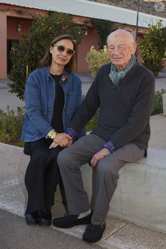 Edgar Morin avec son épouse Sabah Abouessalam, dans leur villa, au Maroc le 27 janvier 2024. 

Photo par Youssef Boudlal/ABACAPRESS.COM