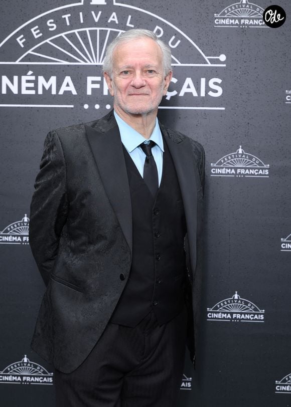 Francis Huster lors de la 5ème edition du Festival du cinéma Français et de la gastronomie (7ème art et gastronomie) à Aix-les-Bains le 2 juin 2026.

© Denis Guignebourg /Bestimage