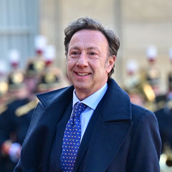 À 62 ans, Stéphane Bern, animateur star de "Secrets d'Histoire" reste l'une des personnalités les plus appréciées des Français grâce à sa culture et sa bienveillance.

Stéphane Bern - Arrivées au dîner d'état au palais de l'Elysée à Paris donné en l'honneur du roi et de la reine de Danemark.

© Christian Liewig / Bestimage