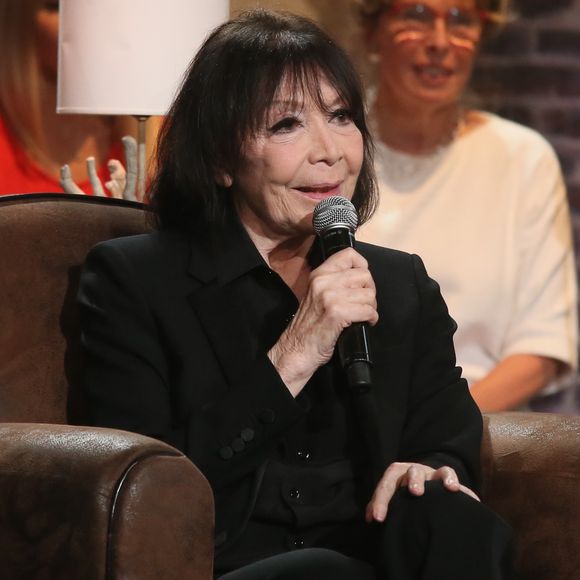 Juliette Gréco est décédée le 23 septembre 2020 à 93 ans, à Ramatuelle.

 Juliette Gréco - Enregistrement de l'émission "Du côté de chez Dave", qui sera diffusée le 4 octobre sur France 3. Le 15 septembre 2015. Photo par Christophe Clovis / Bestimage
