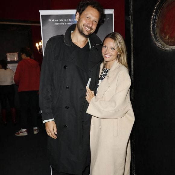 Exclusif - Eric Antoine et sa femme Gennifer Demey - Célébrités assistent au spectacle "Dans les étoiles" par l'astrophysicien David Elbaz au théâtre de la Gaîté Montparnasse à Paris le 22 septembre 2025. © Marc Ausset-Lacroix/Bestimage