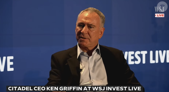 C'est un grand nom de la finance américaine qui a décroché le gros lot. Kenneth C. Griffin, dit Ken Griffin, 57 ans, fondateur du puissant fonds d'investissement Citadel, est l'homme qui a signé le chèque de 150 millions d'euros.