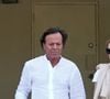 Selon les médias espagnols, un “système d’exploitation” aurait été mis en place pour recruter les victimes présumées, surnommées Les Señoritas.

Julio Iglesias et sa femme Miranda à Miami en 2009. Photo par Abaca