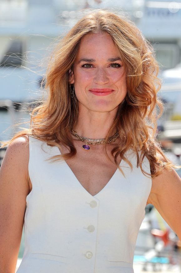 Constance Gay - Photocall du film "Flashback" lors de la 26ème Edition du Festival de la Fiction de La Rochelle. Le 12 septembre 2024. © Patrick Bernard / Bestimage