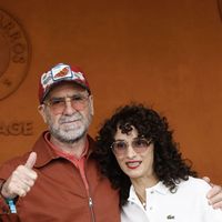 Eric Cantona et Rachida Brakni face à Pascal Praud et Eric Antoine avec leurs amoureuses, la finale dames de Roland-Garros attirent les couples