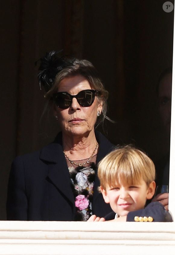 La princesse Caroline de Hanovre et Maximilian Casiraghi - La famille princière de Monaco au balcon du palais, à l'occasion de la Fête Nationale de Monaco, le 19 novembre 2024. © Jacovides-Bebert/Bestimage