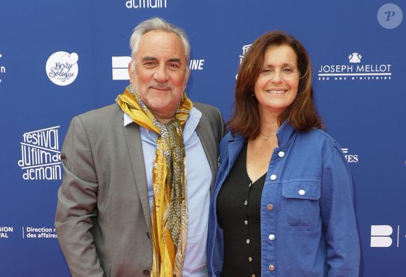 Antoine Duléry et Pascale Pouzadoux au photocall de la 4ème édition du festival du film de Demain à Vierzon, France, le 5 juin 2025. © Coadic Guirec/Bestimage