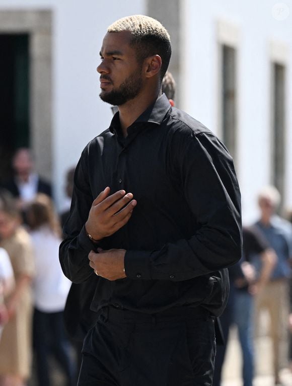 Cody Gakpo, joueur de Liverpool, après les funérailles de Diogo Jota et d'André Silva, célébrées à l'église Matriz de Gondomar, près de Porto. L'attaquant de Liverpool et du Portugal est décédé avec son jeune frère André Silva dans l'accident survenu à Zamora jeudi matin. Date de la photo : samedi 5 juillet 2025. © PA Photos/ABACA
