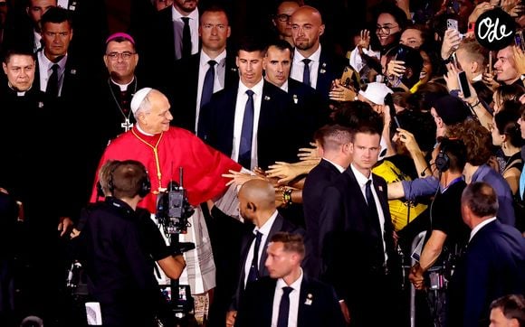 Le pape Léon XIV au Stade de France, à Saint-Denis, en périphérie de Paris, le 25 septembre 2026, pour présider une veillée de prière avec des jeunes de 17 à 35 ans, dans le cadre de sa visite de quatre jours en France.
© Jacovides-Moreau/Bestimage