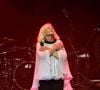 “Je vis avec un jeune homme que j’aime. Il est plus jeune que moi, oui et alors ? Je suis heureuse. L’amour est dans tout", a-t-elle d'abord expliqué. 

Exclusif - Concert de Michèle Torr, "60 ans de chanson", au Théâtre des Folies Bergère à Paris, France, le 29 Octobre 2023. © Bertrand Rindoff / Bestimage