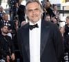 Le producteur a salué « un homme absolument extraordinaire » et « un grand talent de la télé ».

Emmanuel Chain - Montée des marches du film « Marcello Mio » lors du 77ème Festival International du Film de Cannes, au Palais des Festivals à Cannes. Le 21 mai 2024
© Jacovides-Moreau / Bestimage
