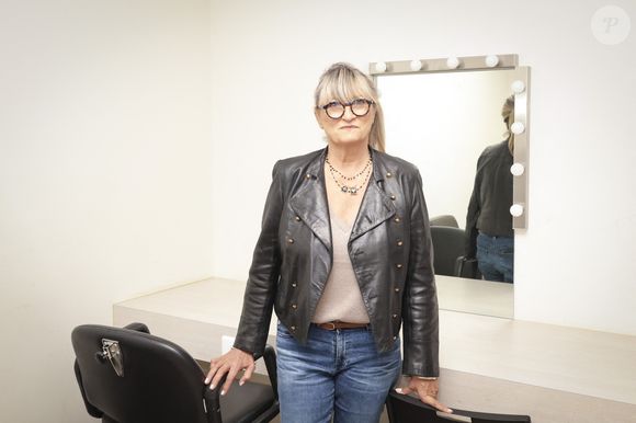 "Les résultats du continent sont arrivés ce soir. NÉGATIFS pour toutes les pathologies recherchées. Parasites, empoisonnement, etc.", a-t-elle écrit sur ses réseaux sociaux,

Christine Bravo, Backstage de TBT9 présenté par C.Hanouna, et diffusé en direct sur W9, Paris, France, le 16 octobre 2025. © Jack Tribeca / Bestimage