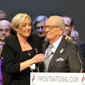 Très choquée, Marine Le Pen indique dans les colonnes du "JDNews" le 19 janvier 2025, qu'elle a trouvé cette publication "immonde".
Marine Le Pen, nouvelle présidente du Front national (FN), parti d'extrême droite français. Elle succède à son père Jean-Marie, le 5 janvier 2011. Photo par Edouard Bernaux/ABACAPRESS.COM