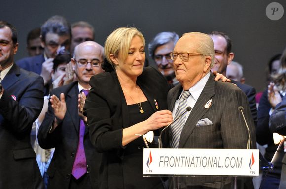 Très choquée, Marine Le Pen indique dans les colonnes du "JDNews" le 19 janvier 2025, qu'elle a trouvé cette publication "immonde".
Marine Le Pen, nouvelle présidente du Front national (FN), parti d'extrême droite français. Elle succède à son père Jean-Marie, le 5 janvier 2011. Photo par Edouard Bernaux/ABACAPRESS.COM