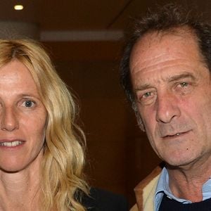 Mais si le tournage du Septième ciel avec Benoît Jacquot, alors qu'elle avait 29 ans, c'est bien passé pour Sandrine Kiberlain, c'est, dit-elle, peut-être parce qu'elle jouait dans ce film avec Vincent Lindon, son compagnon. 

Sandrine Kiberlain et Vincent Lindon lors de la rétrospective de Vincent Lindon à la cinémathèque française à Paris, le 5 juin 2017.