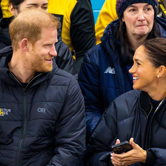 Le prince Harry, duc de Sussex, et Meghan Markle, duchesse de Sussex, ont été aperçus au Hillcrest Recreation Centre au Canada, soutenant le curling en fauteuil roulant lors des Invictus Games Vancouver Whistler 2025, le 09 février 2025. ©Backgrid USA / Bestimage