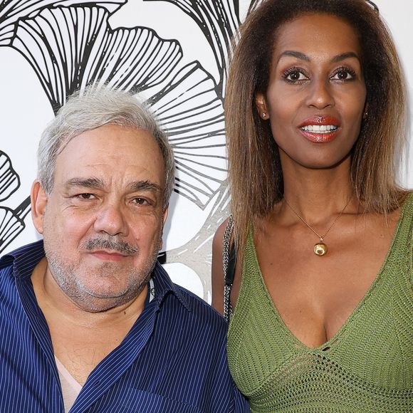 Installé dans une "maison simple et sympa dans le quartier simple et chic du XVIIIe arrondissement de Paris", Didier Bourdon avait ouvert les portes de sa propriété.

Marie-Sandra Badini Duran et son mari Didier Bourdon - Photocall de la cérémonie d'ouverture de la 17ème édition du Festival du Film Francophone (FFA) de Angoulême.
© Coadic Guirec / Bestimage