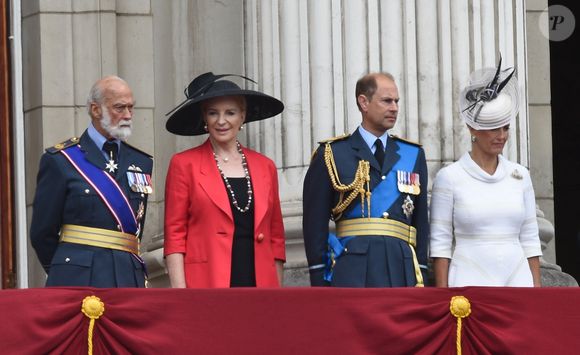 Le prince Michael de Kent, sa femme Marie-Christine von Reibnitz, le prince Edward, comte de Wessex, la comtesse Sophie de Wessex - La famille royale d'Angleterre lors de la parade aérienne de la RAF pour le centième anniversaire au palais de Buckingham à Londres. Le 10 juillet 2018. Agence / Bestimage