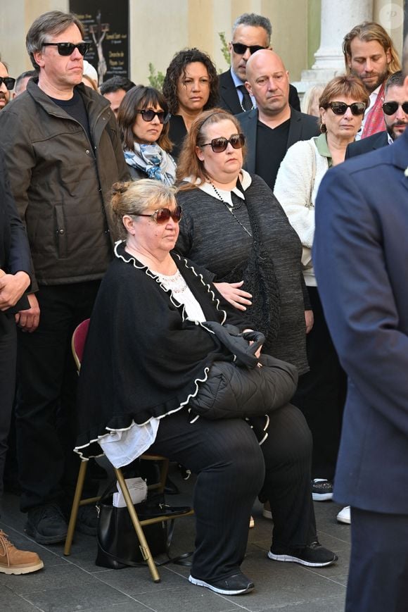 Alexia Laroche-Joubert, Julie et Christophe Mercy, Violette Petrucciani (mère de Loana) - Sorties des obsèques de Loana Petrucciani en la cathédrale Sainte-Réparate à Nice le 10 avril 2026. © Bruno Bebert/Bestimage