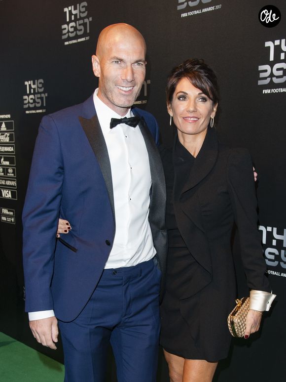 Zinédine Zidane (meilleur entraîneur) et sa femme Véronique Zidane - The Best FIFA Football Awards 2017 au London Palladium à Londres, le 23 octobre 2017. © Pierre Perusseau/Bestimage