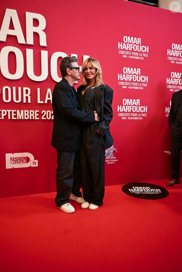Marc Lavoine et sa compagne Adriana Karembeu au photocall du "concerto pour la paix" de Omar Harfouch au Théâtre des Champs-Elysées à Paris le 18 septembre 2024. © Perusseau / Tribeca / Bestimage
