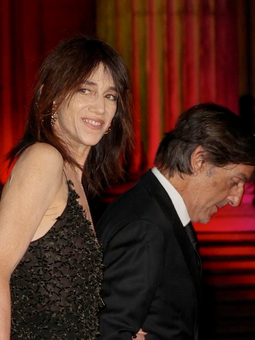 Charlotte Gainsbourg apparaît avec Yvan Attal lors d’un événement très prisé outre-Manche