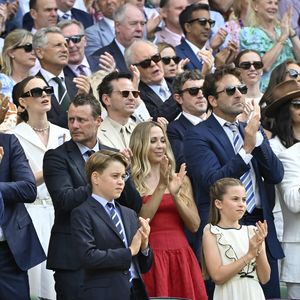 Le prince William, Kate Middleton, la princesse Charlotte et le prince George à la finale homme du tournoi de tennis de Wimbledon, le 13 juillet 2025.

Photo : Chryslène Caillaud / PsnewZ / Bestimage