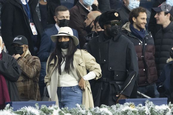 Gims et Demdem au match de Ligue 1 Uber Eats "PSG contre Monaco (2-0)" au Parc des Princes à Paris le 12 décembre 2021.

© Cyril Moreau/Bestimage