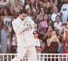 Selon les secours italiens, plusieurs spectateurs ont été pris en charge après avoir été touchés par des grêlons, dont certains à la tête. 

Bad Bunny (Benito Antonio Martinez Ocasio) à son concert de Milan juillet 2026 (Crédit Image : © Mirko Fava/IPA via ZUMA Press)