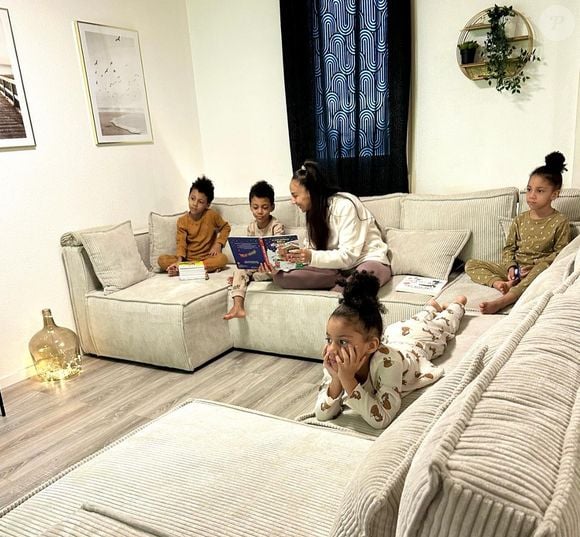 Lors d'une session questions/réponses sur Instagram, la maman a répondu à une question sur le sujet

Rofrane Bambara immortalisée sur Instagram avec ses quatre enfants.