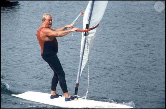 Jean-Marie Le Pen à la Trinité sur Mer en 1987.