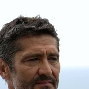 Il décrit ce sacre comme le plus grand accomplissement d'une carrière de footballeur.

Bixente Lizarazu perd ses moyens devant les caméras de "Sept à Huit" sur TF1.