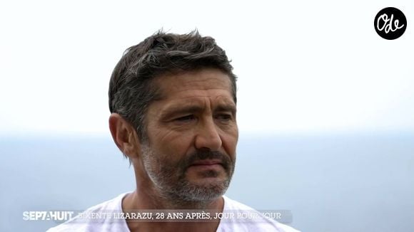 Il décrit ce sacre comme le plus grand accomplissement d'une carrière de footballeur.

Bixente Lizarazu perd ses moyens devant les caméras de "Sept à Huit" sur TF1.