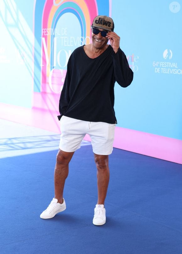 Yannick Noah au photocall du téléfilm "Mort sur terre battue" lors du 64ème Festival de télévision de Monte-Carlo, le 17 juin 2025. © Denis Guignebourg / Bestimage