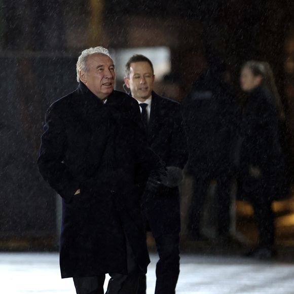 "Ce sont des choses qui appartiennent au domaine philosophique, spirituel, et c’est l’honneur de la France de dire qu'on ne le fait pas payer” avait-il ajouté
François Bayrou - Arrivées à la cérémonie de réouverture de la cathédrale Notre-Dame de Paris, le 7 décembre 2024. Joyau de l’art gothique, lieu de culte et de culture, symbole universel de la France et de son histoire, la cathédrale de Notre-Dame de Paris rouvre ses portes les 7 et 8 décembre, cinq ans après le terrible incendie qui l’avait ravagée le 15 avril 2019. 
© Agence / Bestimage